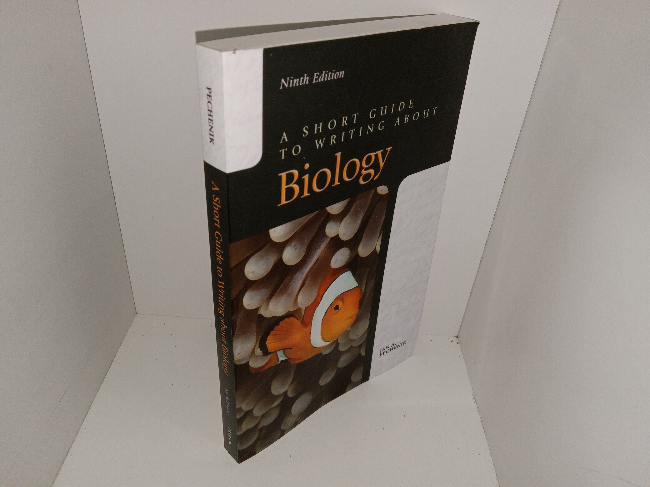 A Short Guide to Writing About Biology (2016) ~ by Jan A. Pechenik