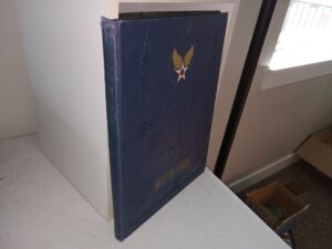 Minter Field: Army Air Forces West Coast Training Center (Yearbook) (Unknown Publishing Date) ~ Unknown Author