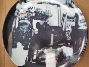 1997 — “Museum Dog” Guggenheim Porcelain Plate — in Original Box — ROBERT RAUSCHENBERG — 10″