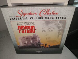 Alfred Hitchcock’s Psycho (Rated: R) (3 LaserDiscs) (1998)