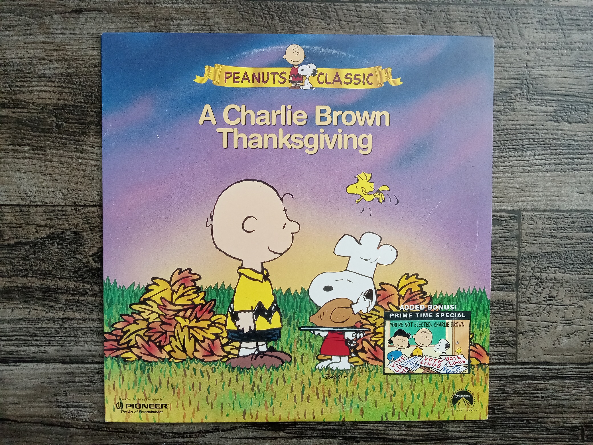 Peanuts Classic A Charlie Brown Thanksgiving (1 LaserDisc) (1995