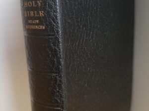 1968 — Holy Bible with Ready References — Missionary Edition — Black Bendable Leather — Code: 25 D 68
