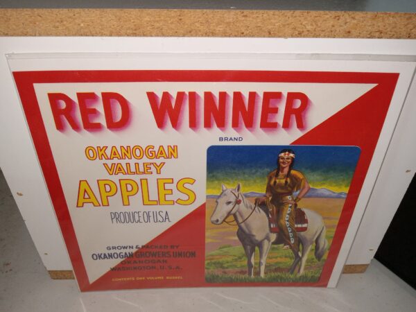 Original Red Winner Brand Okanogan Valley Apples label (Collectible)