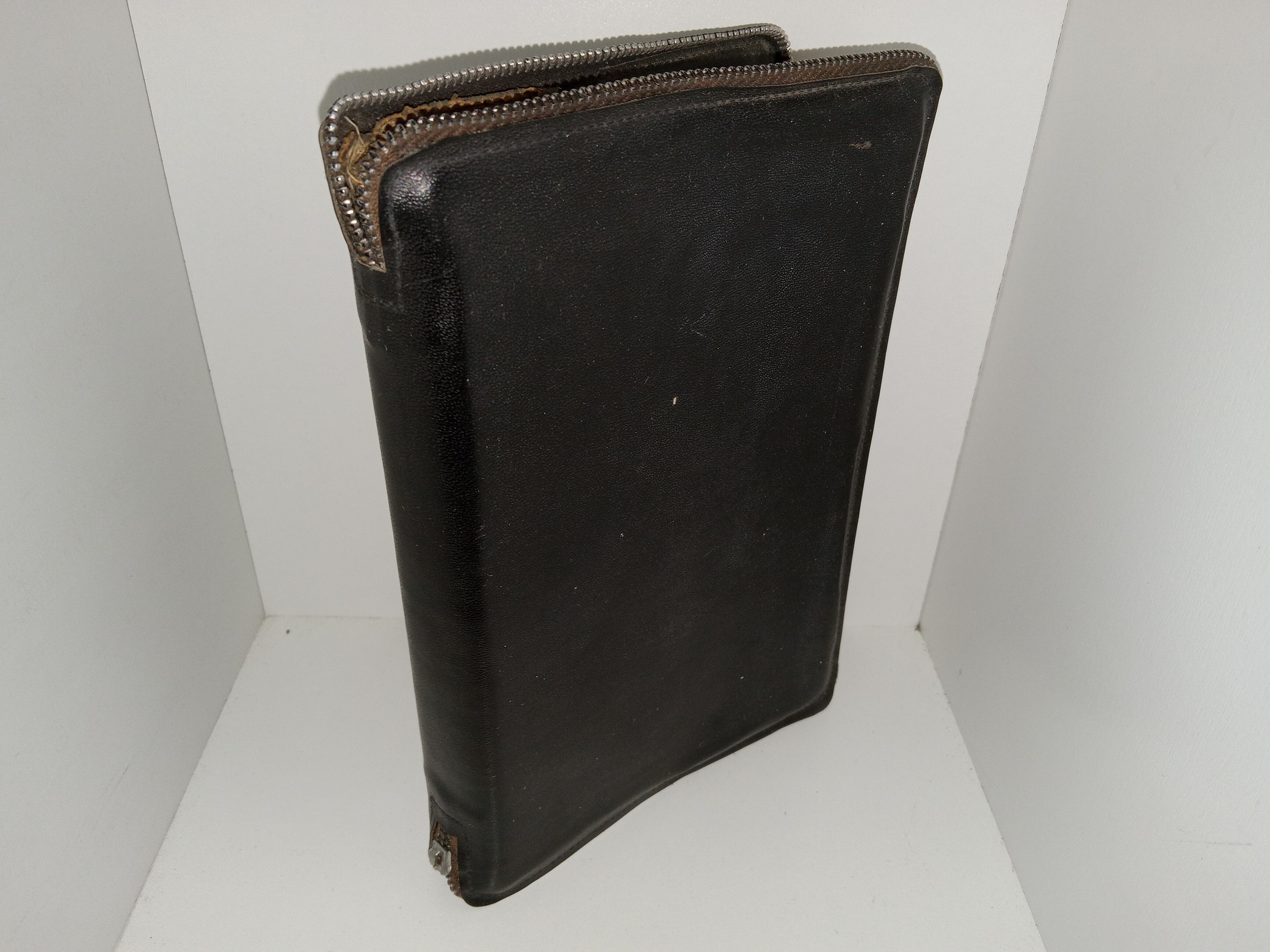LDS Triple Combination (Glued into a zippered Case) (1943, 1921, 1921)