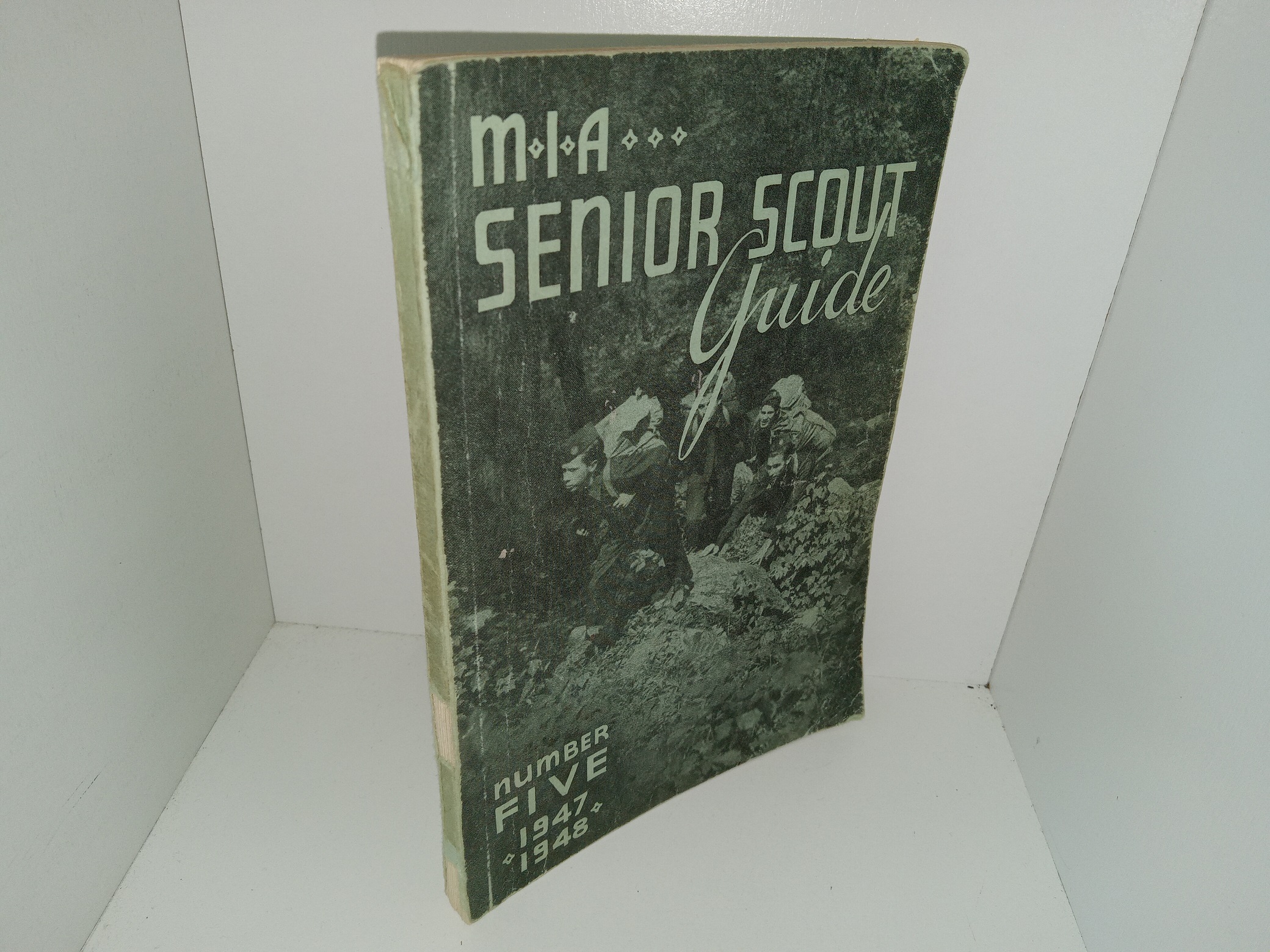 M.I.A. Senior Scout Guide: No. 5, 1947-1948 (1947)