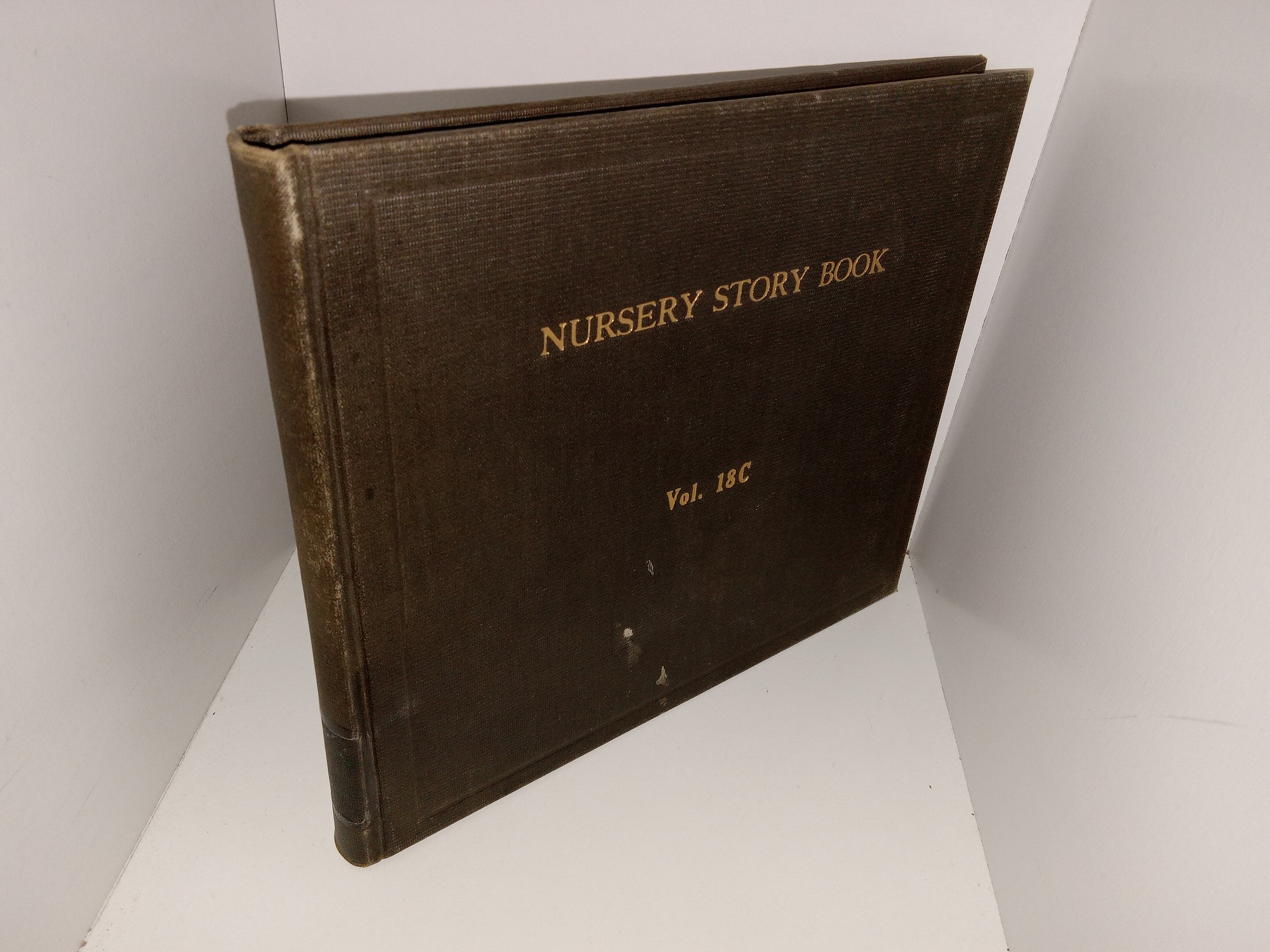 Nursery Story Book: Vol. 18C (Includes 4 Vols.) (Ex-Library) (1942)