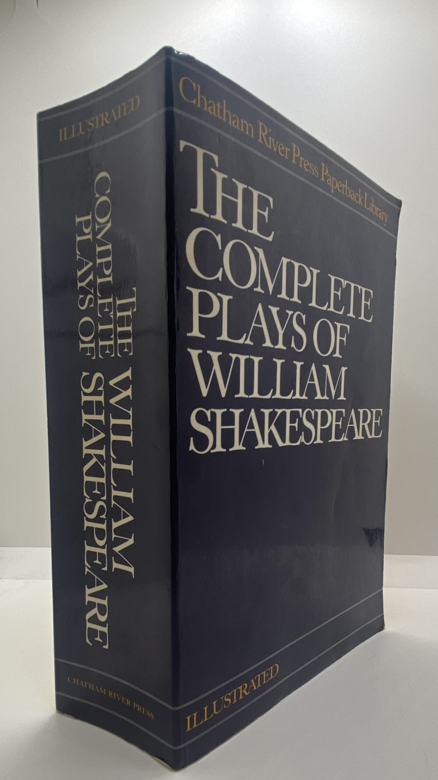 The Complete Plays of William Shakespeare (1984)