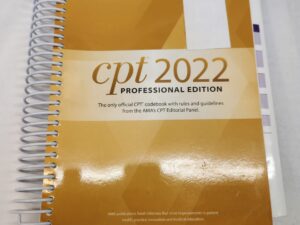 cpt 2022 Professional Edition:: The only official CPT codebook with rules and guidelines from the AMA’s CPT Editorial Panel (White Spiral Bound)