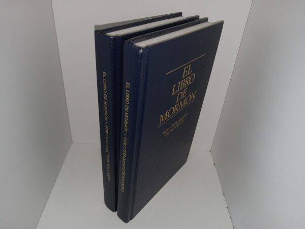 2 Different Printings of The Book of Mormon in Spanish (2002, 2004)