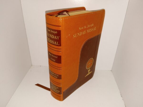 Saint Joseph Sunday Missal: New Revised Liturgy (Complete Edition) (Leather) (2023) ~ Mass Themes and Biblical Commentary by Rev. John C. Kersten, S.V.D.