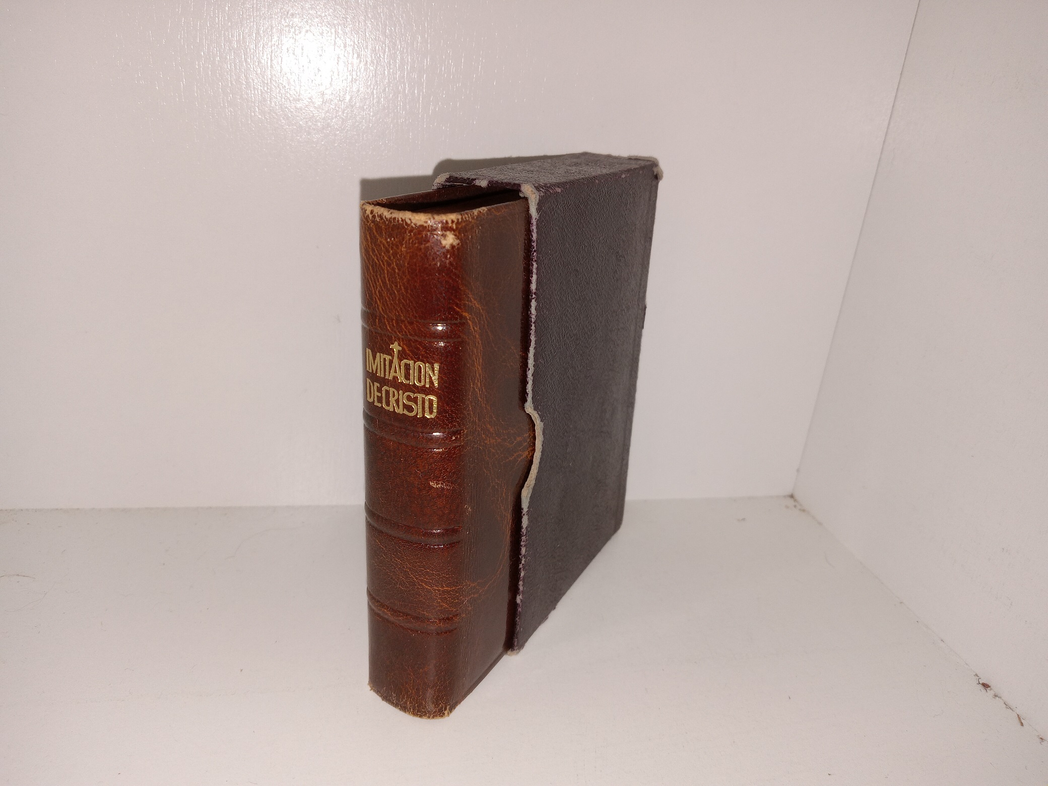 Imitacion De Cristo (Spanish: Imitation of Christ) (Leather) (Pocket Edition) (1949) ~ Unknown Author