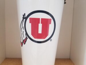 University of Utah – Plastic Drinking Mug with Lid — Thermoserv 32z
