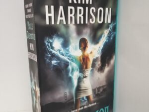 Half Demon — Kim Harrison — Paperback — Voyager Urban Fantasy