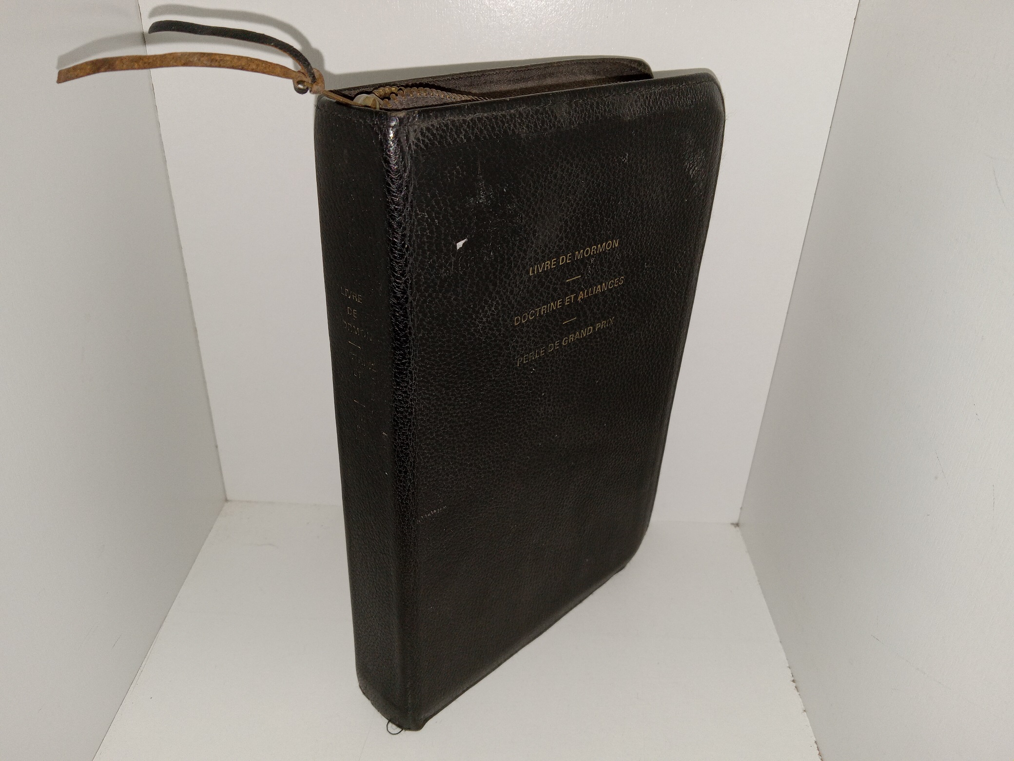 LDS, Black Vinyl, French Triple Combination w/ Zipper Seal (1980)