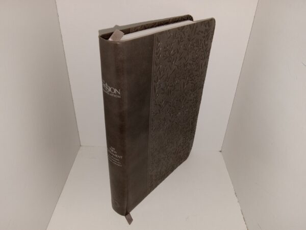 The Passion Translation: The New Testament with Psalms, Proverbs, and Song of Songs (Leather) (2018)