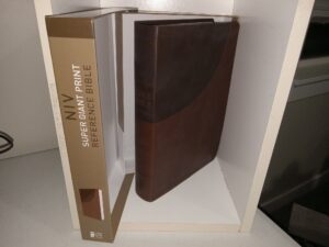 NIV Super Giant Print Reference Bible (Imitation Leather) (2011)