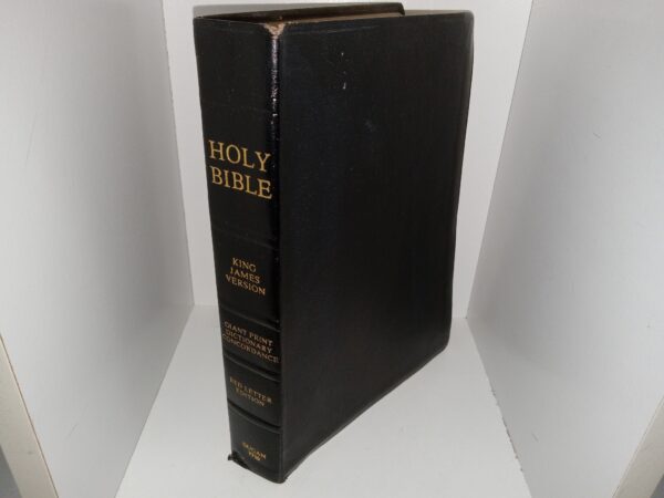 Holy Bible: King James Version: Giant Print Dictionary Concordance, Red Letter Edition (Bonded Leather) (1984)