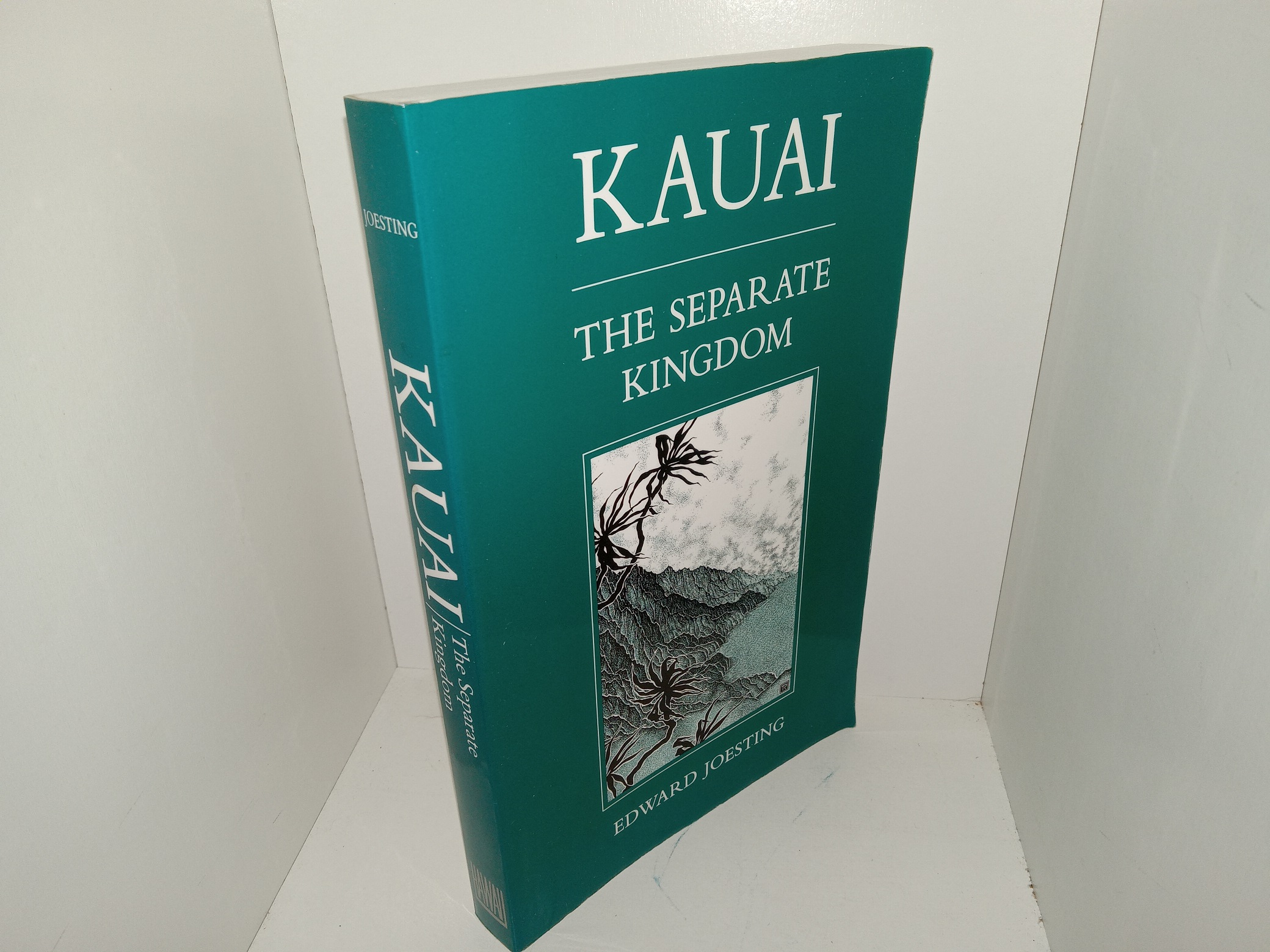 Kauai: The Separate Kingdom (1987) ~ by Edward Joesting