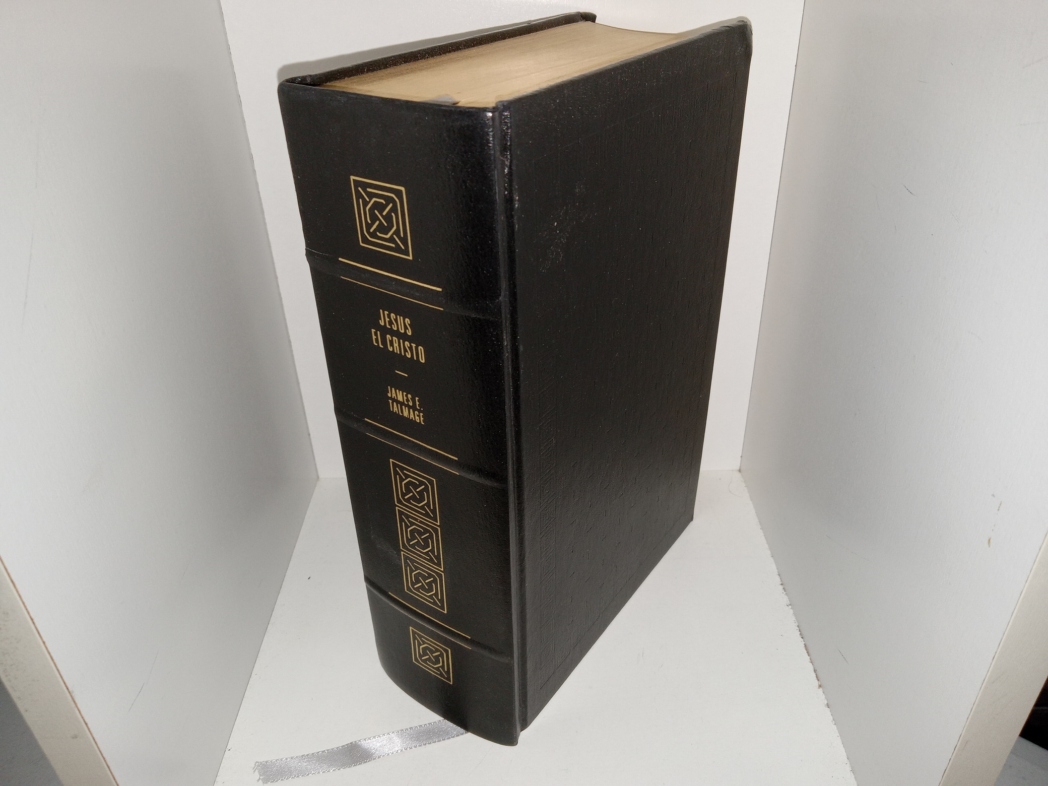 Jesus El Cristo: Un Estudio del Mesías y de su Misión de Acuerdo con las Santas Escrituras, Antiguas así Como Modernas (Spanish: Jesus the Christ: A Study of the Messiah and His Mission According to the Holy Scriptures, Ancient as well as Modern) (Leather) (1964) ~ by James E. Talmage