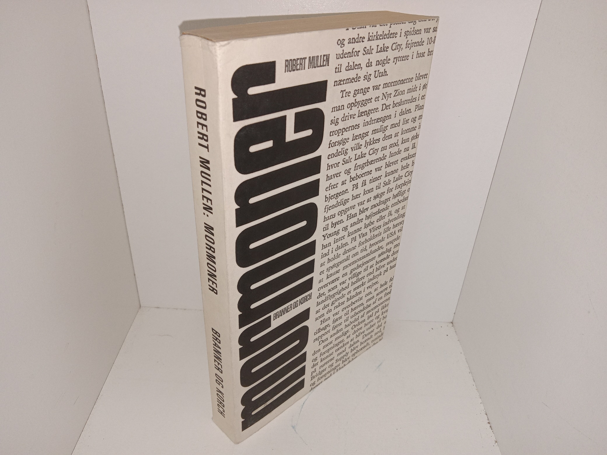 Robert Mullen: Mormoner (Danish: Robert Mullen: Mormons) (1971) ~ by Branner Og Korch