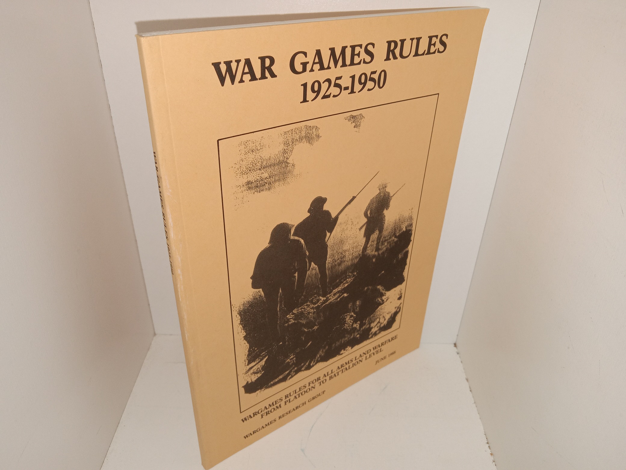 War Games Rules 1925-1950: Wargames Rules for all Arms Land Warfare from Platoon to Battalion Level (1988) ~ by Phil Barker