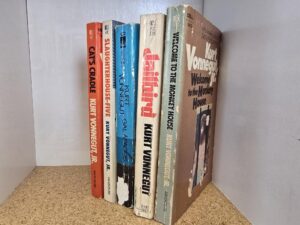 5 Book Lot — Kurt Vonnegut — Welcome to the Monkey House / Jailbird / Galapagos / Slaughterhouse Five / Cat’s Cradle