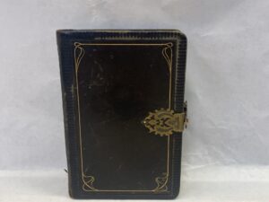 Hymnal for the Protestant Church – Amtliche Ausgabe and Kleine Ausgabe – Leather bound with lock – 1925