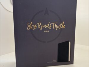 She Reads Truth Christian Standard Bible