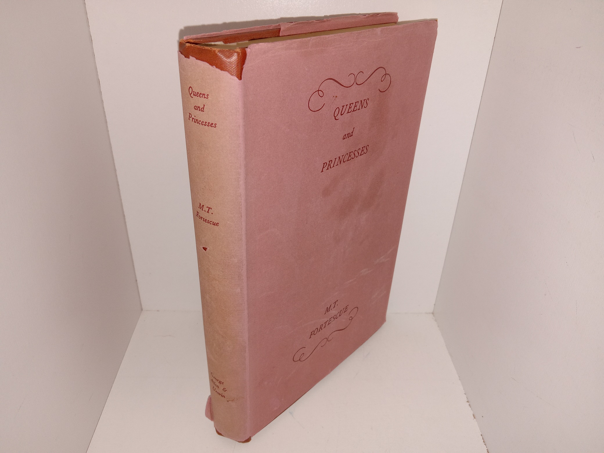 Queens and Princesses of Olden Days (1937) ~ by Mary Teresa Fortescue, With Foreword by Sir C. Hagberg Wright, LL.D.