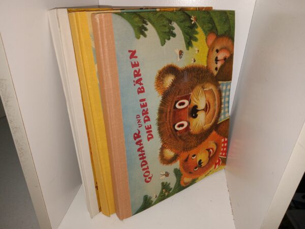 3 German Pop-Up Books: Goldhaar und Die Drei Bären / Hänsel und Gretel / Cinderella das Märchen vom Aschenbrödel (See Details)