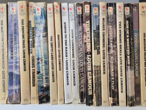 26 Louis L’Amour Western Paperbacks