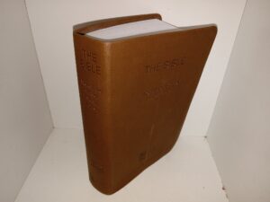 The Bible: World Bible School Study Edition (NKJV) (Leather) (2018)