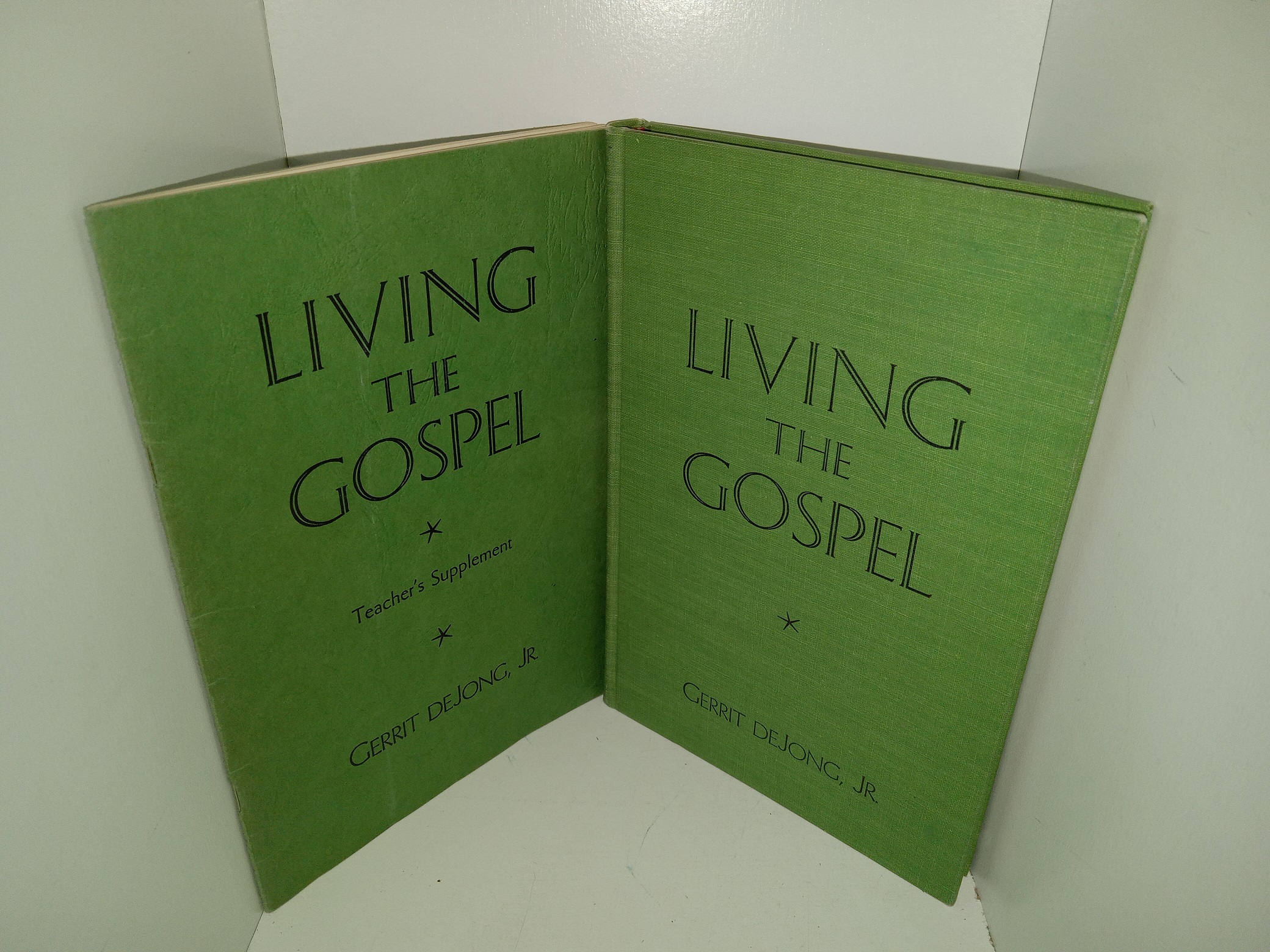 Living the Gospel & Living the Gospel Teacher’s Supplement (1956) ~ by Gerrit DeJong, Jr.