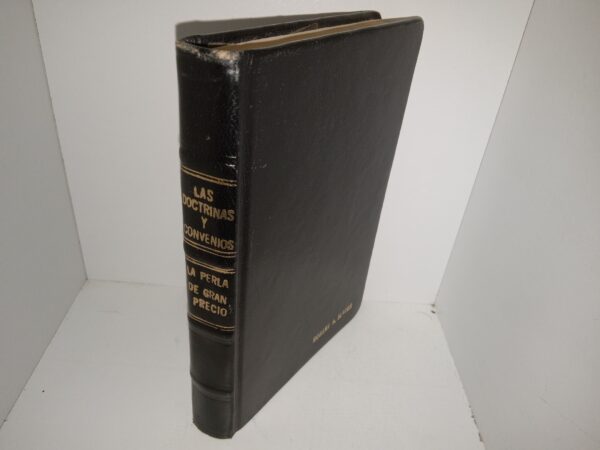 LDS, Portuguese, Black Leather Double Combination: Las Doctrinas y Convenios/La Perla de Gran Precio (Portuguese: The Doctrine and Covenants/The Pearl of Great Price) (1966)